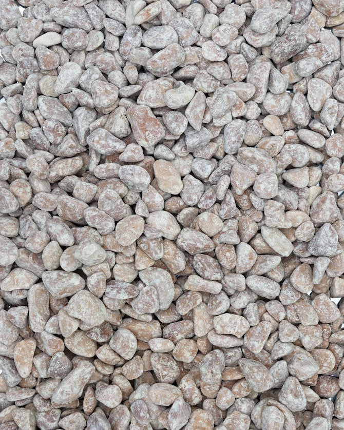 ciottoli di marmo rosso verona vista dall'alto
