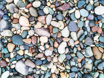 Le differenze tra marmo bianco di Carrara e Botticino: colore, provenienza e utilizzo